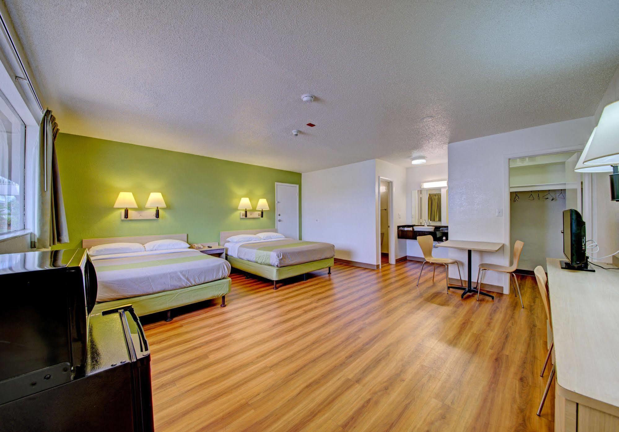 Motel 6-Cocoa Beach, Fl Екстериор снимка